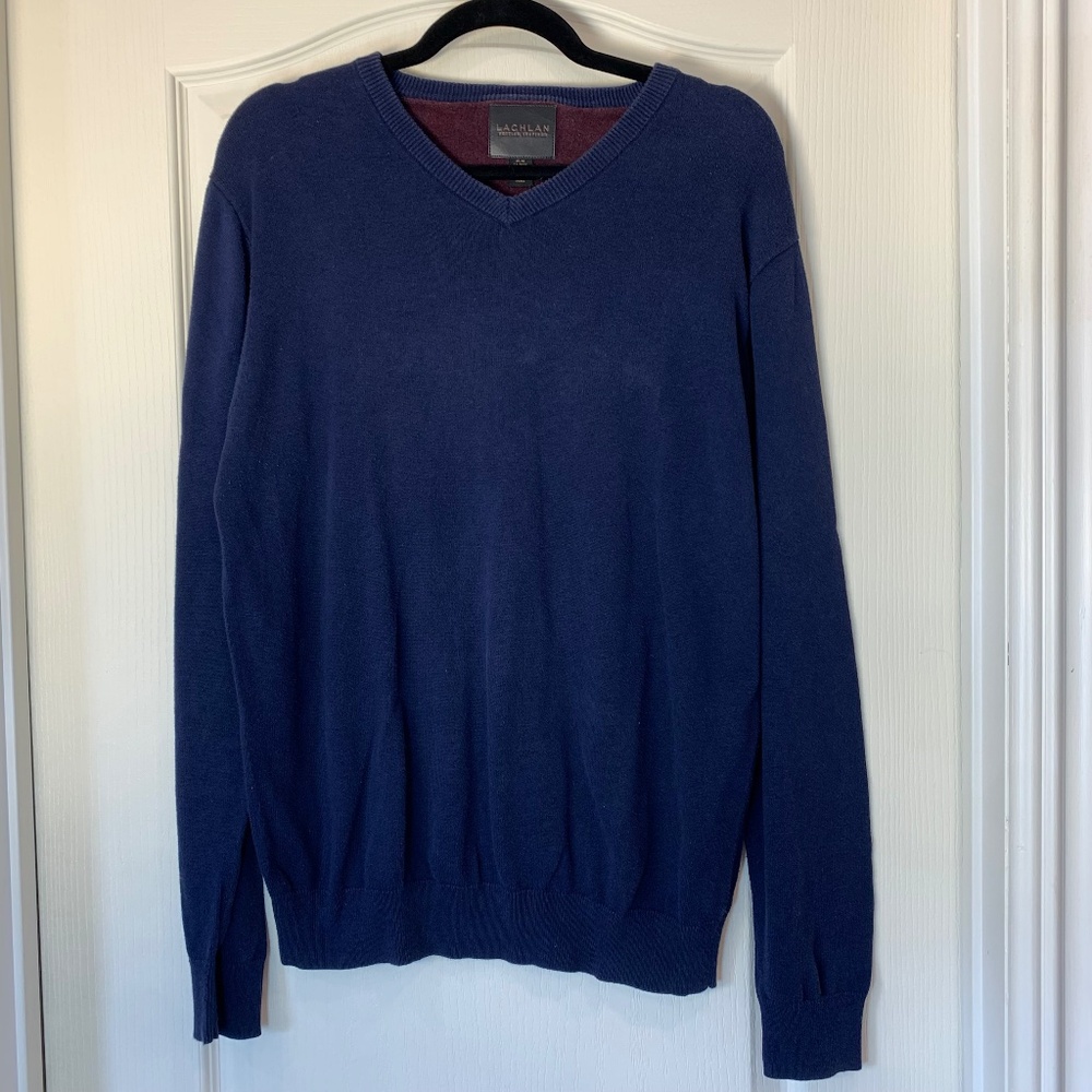 Lachlan British Inspired  Preppy Men’s Navy V-Neck Cotton Sweater –‎ Size M